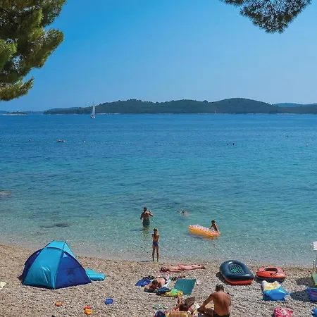 Three-bedroom In Apartman Orebic