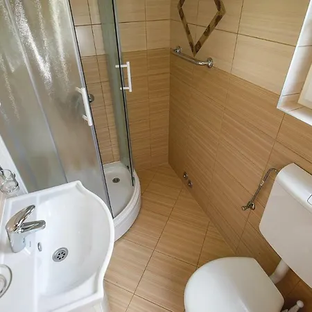 Three-bedroom In Apartman *